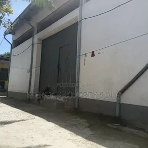 Warehouse for Rent Megenagna Bole Area የሚከራይ መጋዘን መገናኛ አከባቢ