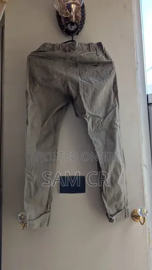 C N Cargo Pants – Relaxed Everyday Fit