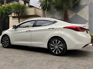 Hyundai Elantra 2015 White
