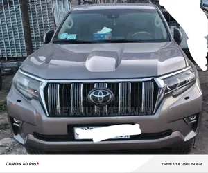 Toyota Land Cruiser 2021 Gold