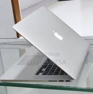 New Laptop Apple MacBook Pro 2015 16GB Intel Core i7 SSD 512GB