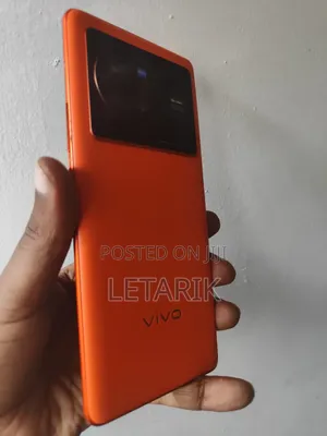 Vivo X80 256 GB Red