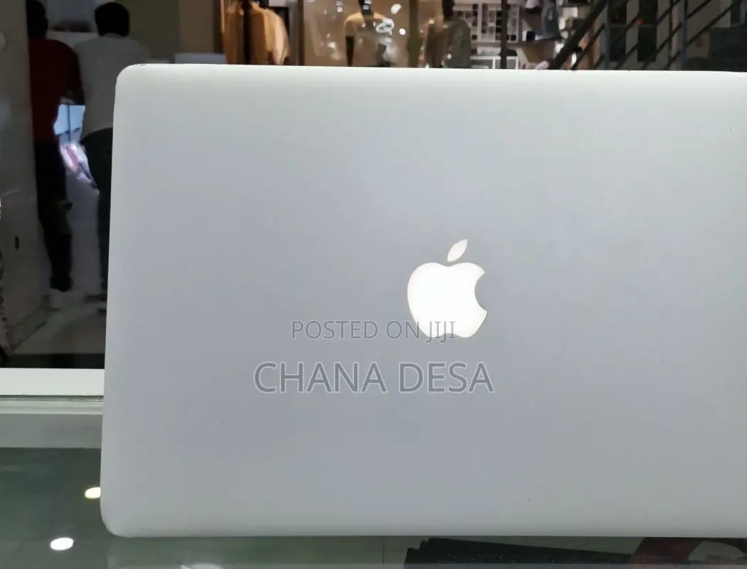 New Laptop Apple MacBook Pro 2015 8GB Intel Core i5 SSD 128GB