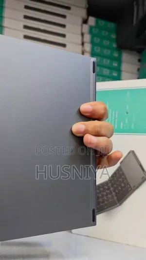 Foldable Wireless Keyboard and Mouse Pad