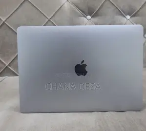 New Laptop Apple MacBook Pro 2017 16GB Intel Core i5 SSD 512GB