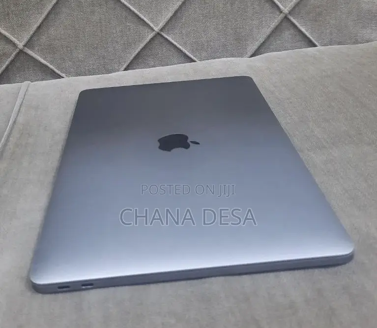 New Laptop Apple MacBook Pro 2017 16GB Intel Core i5 SSD 512GB