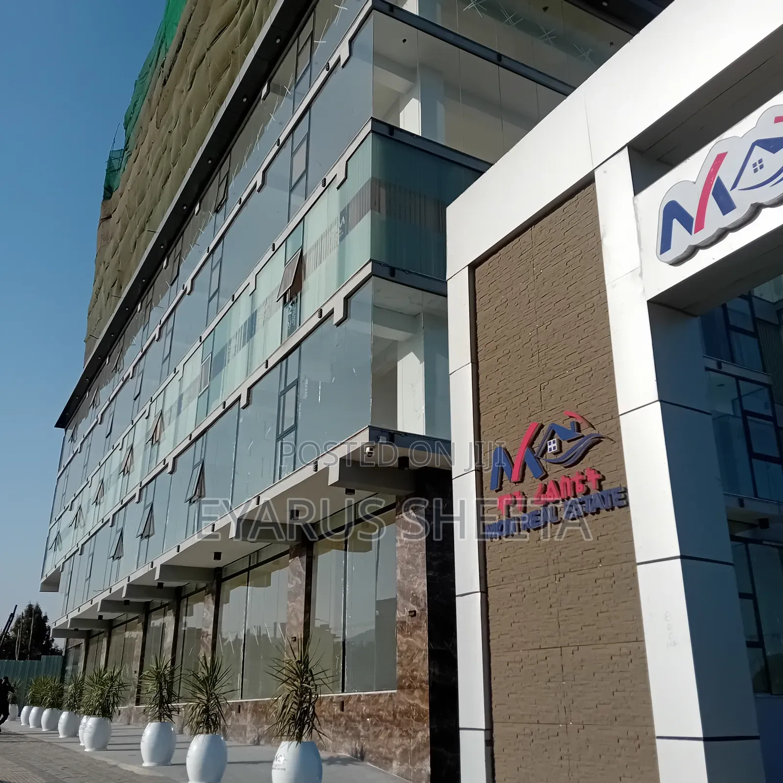 1bdrm Apartment in Mon Real Estate, Nifas Silk-Lafto for sale