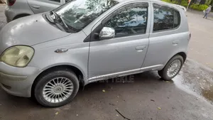 Toyota Vitz 1.3 AWD 5dr 2004 Silver