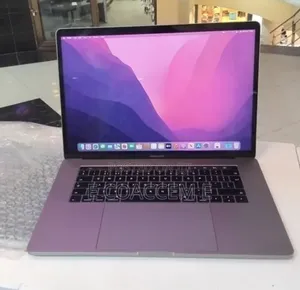 New Laptop Apple MacBook 16GB Intel Core i7 SSD 512GB