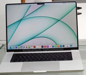 New Laptop Apple MacBook Pro 2015 16GB Intel Core i7 SSD 512GB