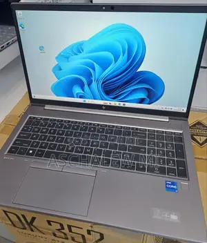 New Laptop HP ZBook 15 16GB Intel Core i7 SSD 512GB
