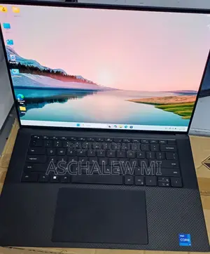 New Laptop Dell XPS 15 16GB Intel Core i7 SSD 512GB