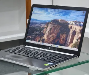 New Laptop HP Pavilion 15 8GB Intel Core i7 SSD 512GB