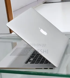 New Laptop Apple MacBook Pro 16GB Intel Core i7 SSD 512GB