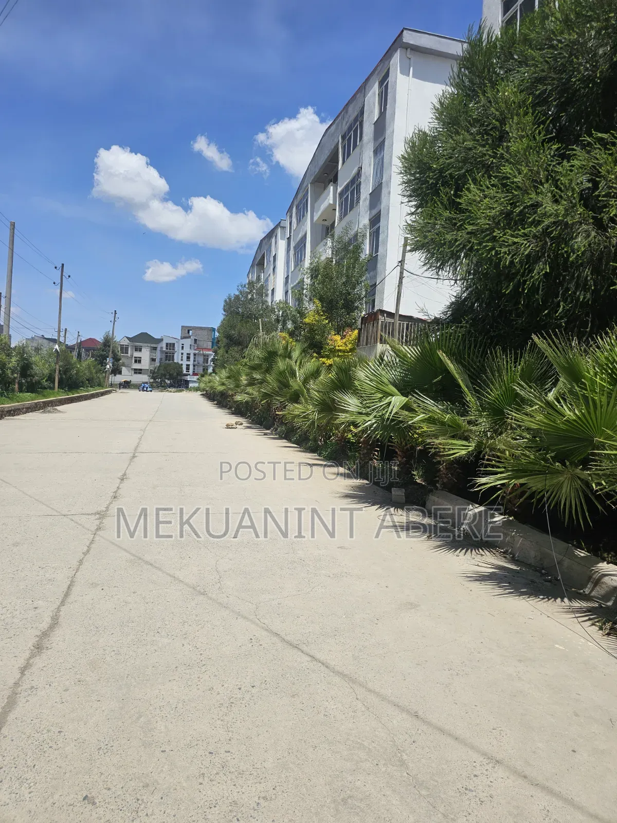 3bdrm Apartment in አምደሁን ሪልእስቴት, Nifas Silk-Lafto for sale