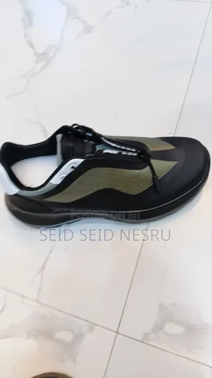 Tishert Shoes