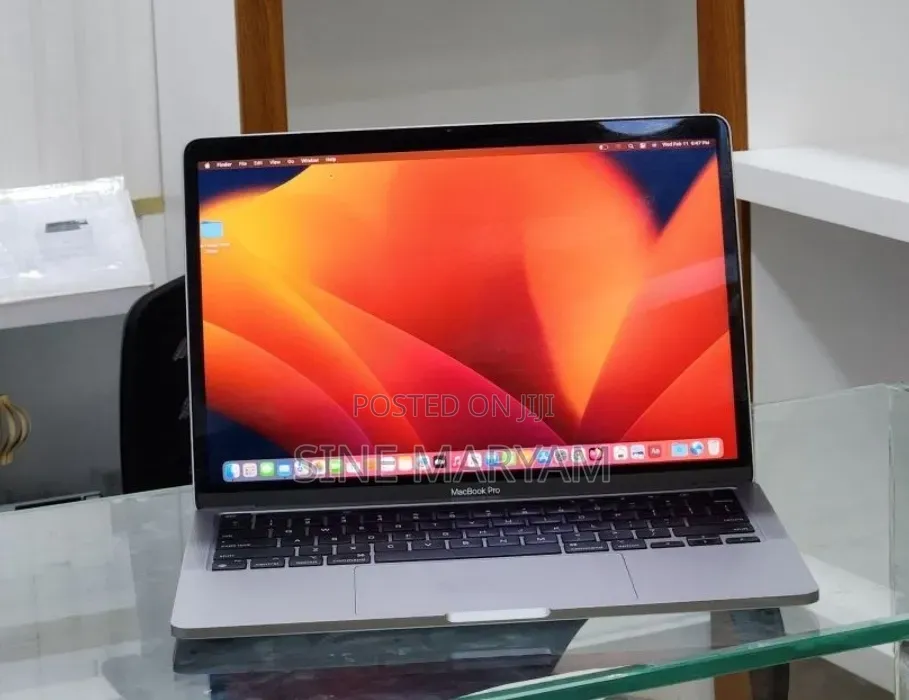 New Laptop Apple MacBook Pro 2022 M2 8GB Intel Core M2 SSD 256GB