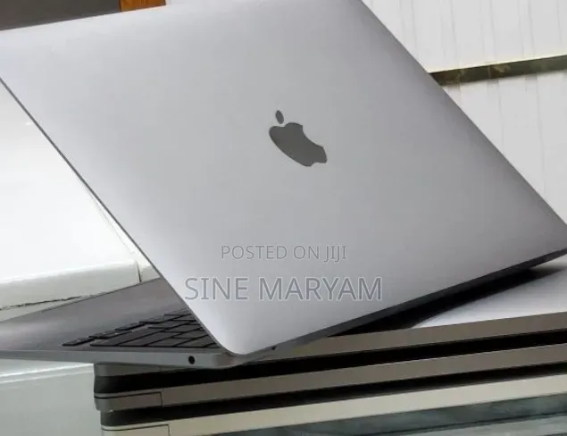 New Laptop Apple MacBook Air 2020 M1 8GB Apple M1 SSD 256GB
