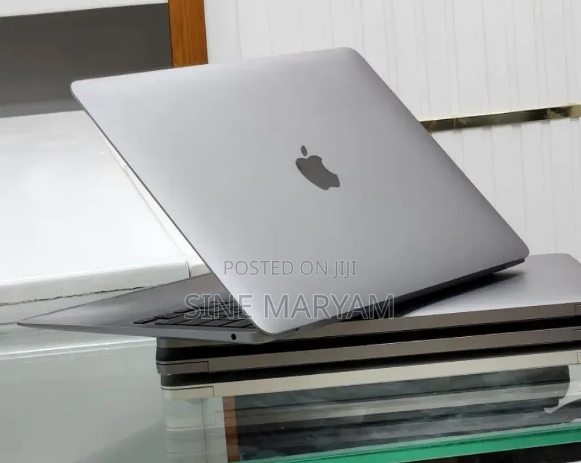 New Laptop Apple MacBook Air 2020 M1 8GB Apple M1 SSD 256GB