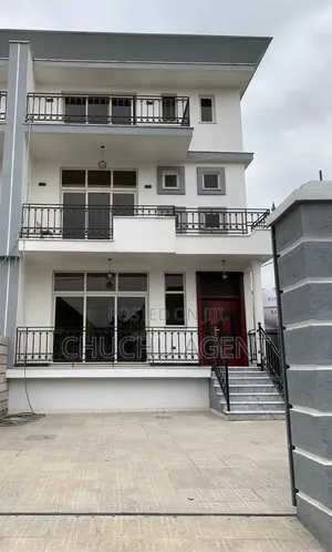 7bdrm House in Yeka for rent