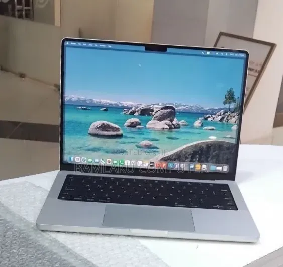 New Laptop Apple MacBook Pro 2021 M1 16GB Apple M1 Pro SSD 512GB