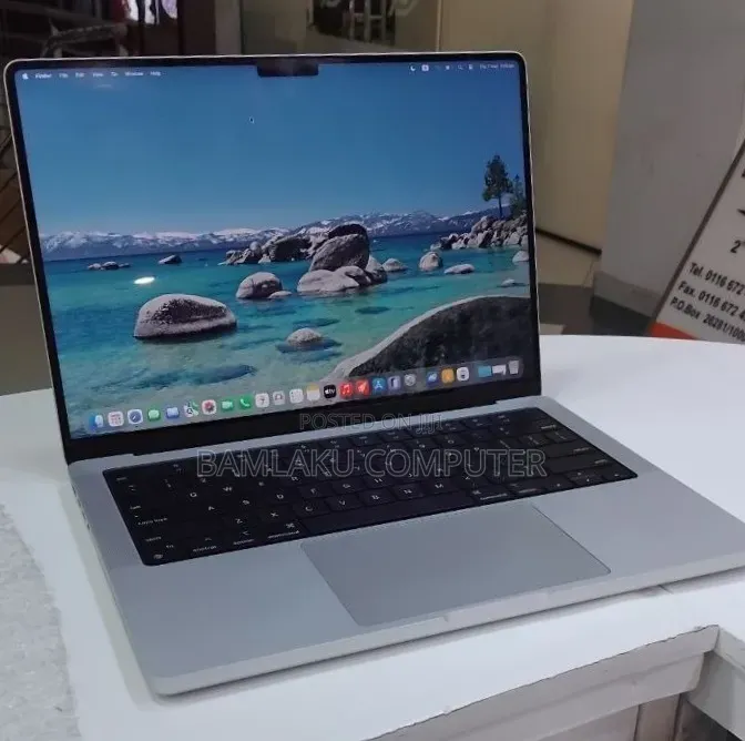 New Laptop Apple MacBook Pro 2021 M1 16GB Apple M1 Pro SSD 512GB