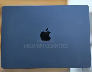 New Laptop Apple MacBook Air 2025 M4 13-inch 16GB AMD Ryzen 3 SSD 256GB