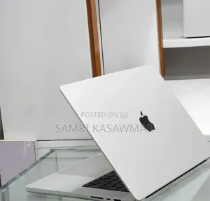 New Laptop Apple MacBook Pro 2021 M1 16GB Intel Core i7 SSD 512GB