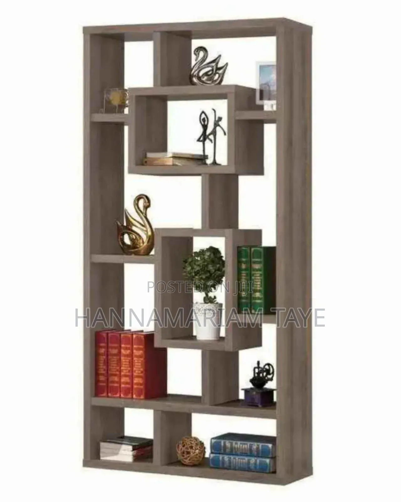 Book Shelvv