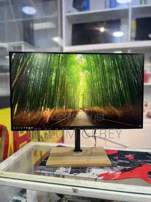 Dell Monitor 27 Inch Ultra Sharp