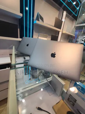 New Laptop Apple MacBook Air 2020 M1 16GB Apple M1 SSD 512GB