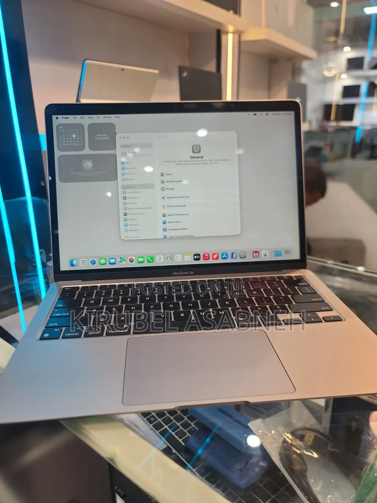 New Laptop Apple MacBook Air 2020 M1 16GB Apple M1 SSD 512GB