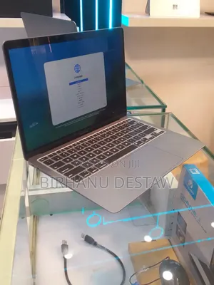 New Laptop Apple MacBook Air 2020 M1 16GB Apple M1 SSD 512GB