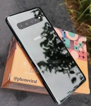 New Samsung Galaxy S10 5G 256 GB Black