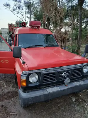 Nissan Patrol 2003 Red