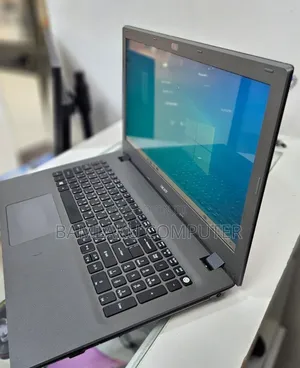 New Laptop Acer Aspire 3 8GB Intel Core i5 HDD 1T