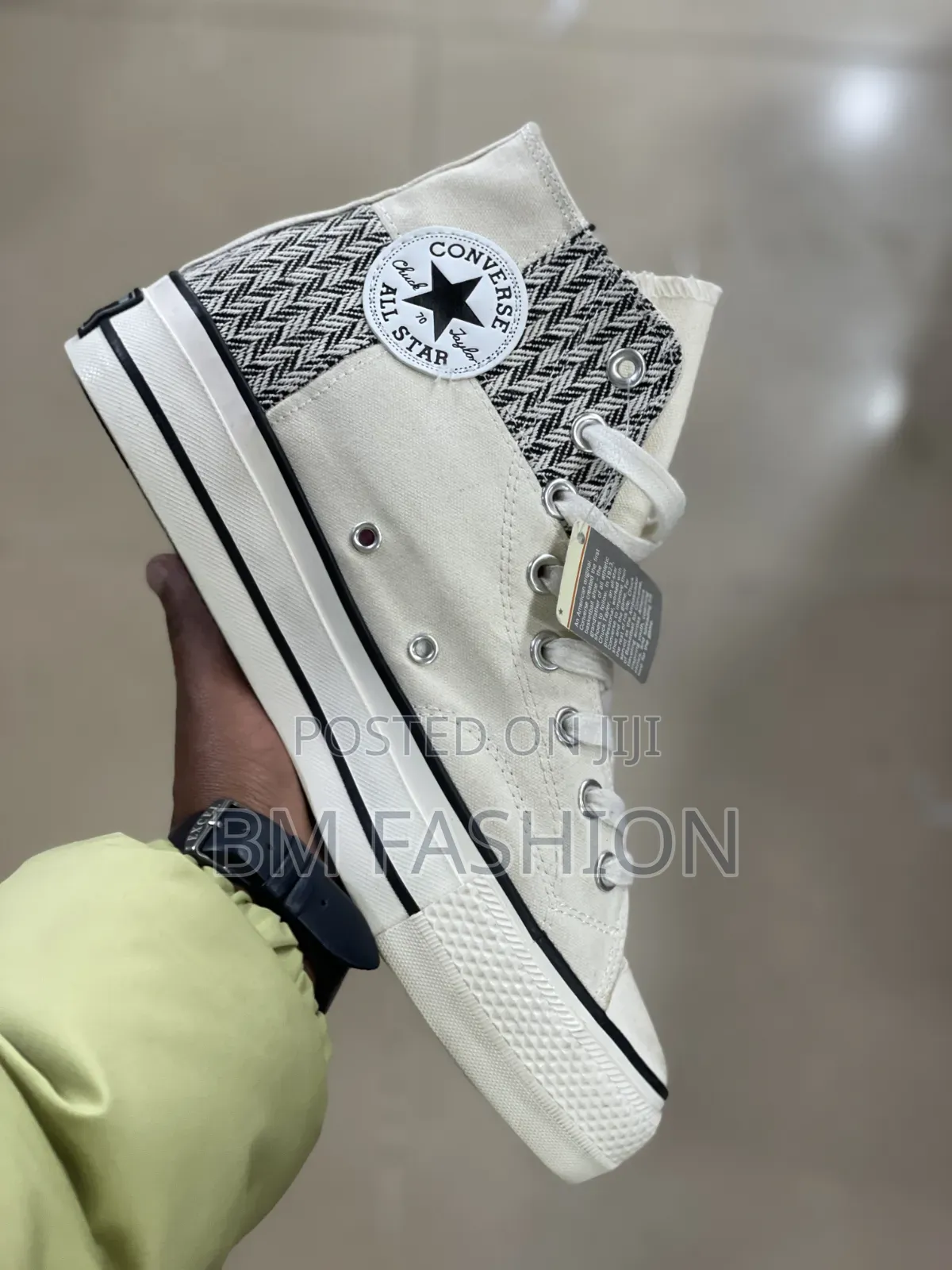 Converse Chunk Taylor All Star in Cream