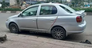 Toyota Platz 2004 Silver