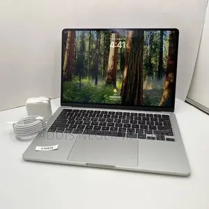 New Laptop Apple MacBook Air 2025 M4 13-inch 16GB Apple M4 SSD 256GB