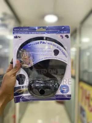 Mouse Pad With Gel Wrist Support