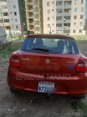 Suzuki Swift 2021 Red
