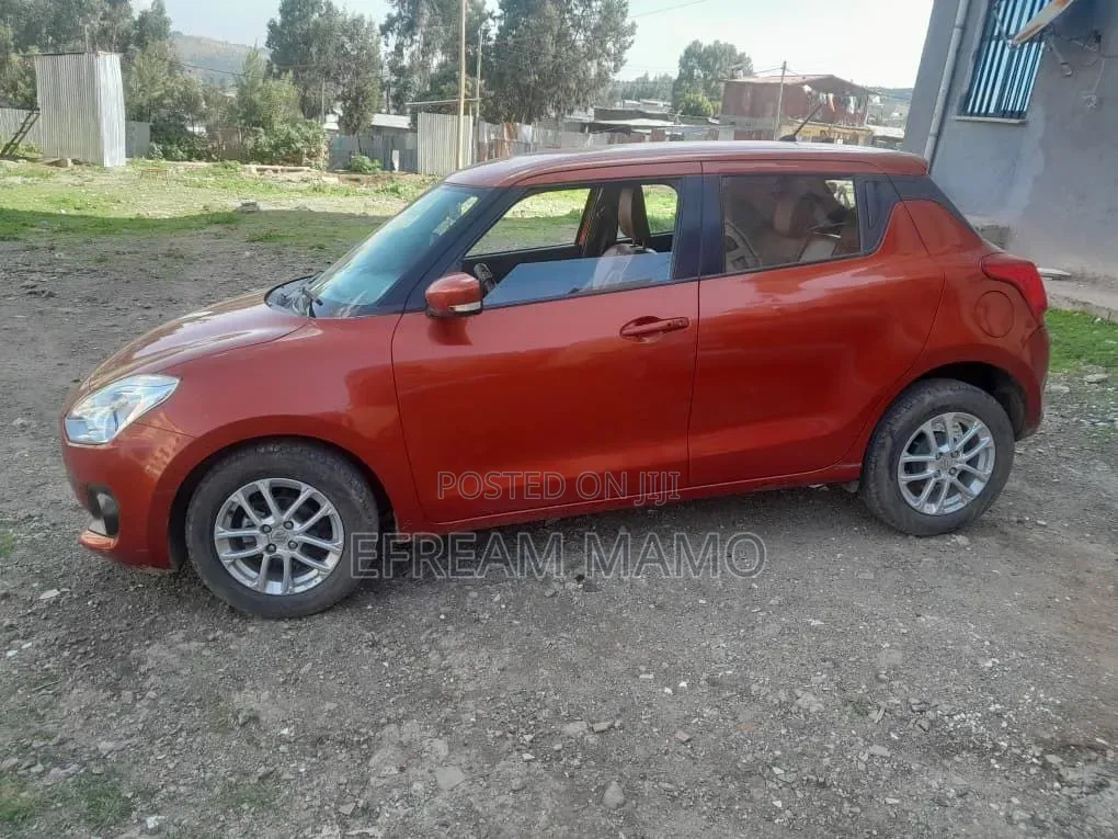 Suzuki Swift 2021 Red