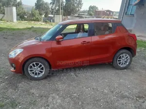 Suzuki Swift 2021 Red