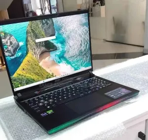 New Laptop Alienware M16 32GB Intel Core i9 SSD 1T