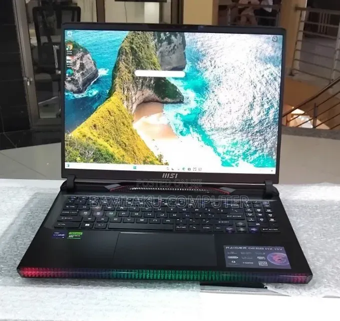 New Laptop MSI Raider GE68HX 13VI-202US 32GB Intel Core i9 SSD 1T