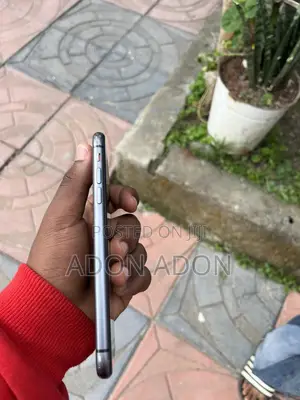 Apple iPhone 11 64 GB Black