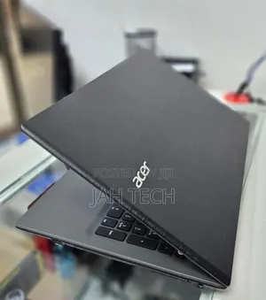 New Laptop Acer Aspire 5 8GB Intel Core i5 HDD 1T