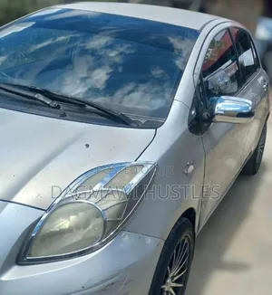 Toyota Yaris 2009 Silver