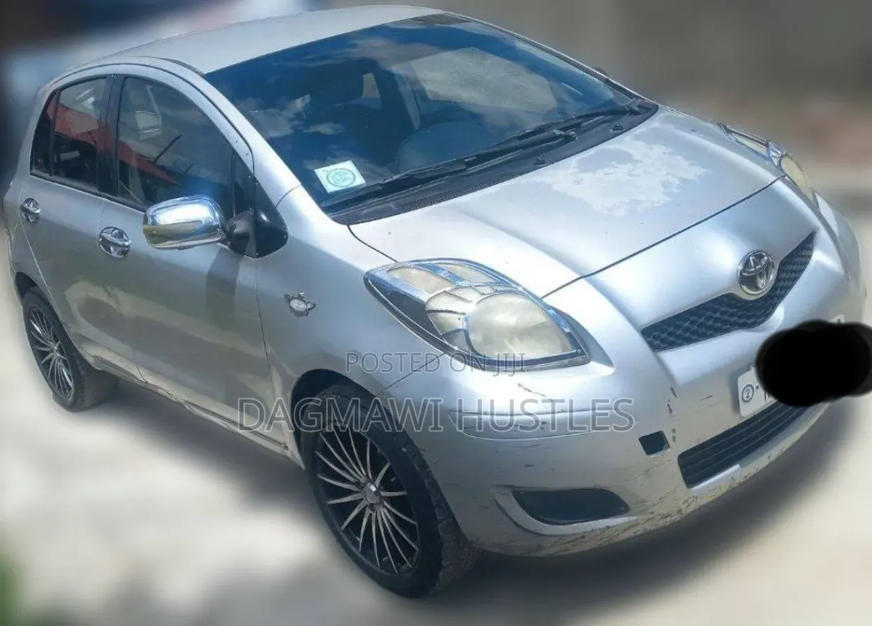 Toyota Yaris 2009 Silver