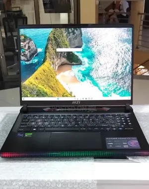 New Laptop MSI Raider GE68HX 13VI-202US 32GB Intel Core i9 SSD 1T